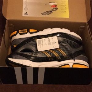 Brand New NIB Adidas Conchord 768759 Size 10.5 Mens Running Shoes